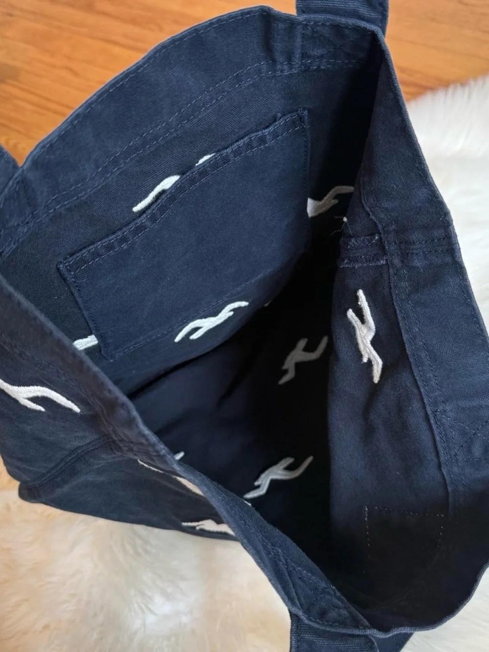 Hollister navy blue